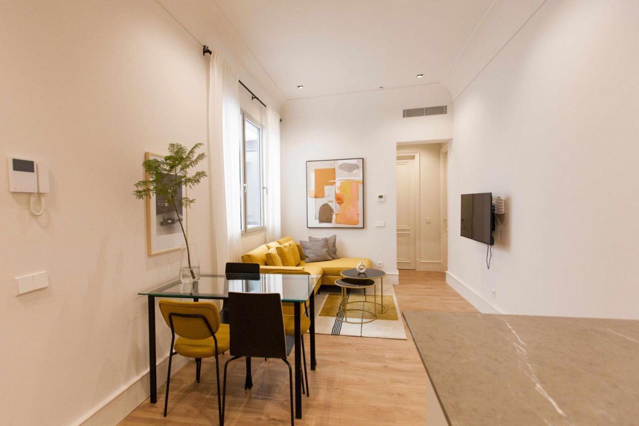 Isg Apartments Cedaceros 12 セビリア エクステリア 写真