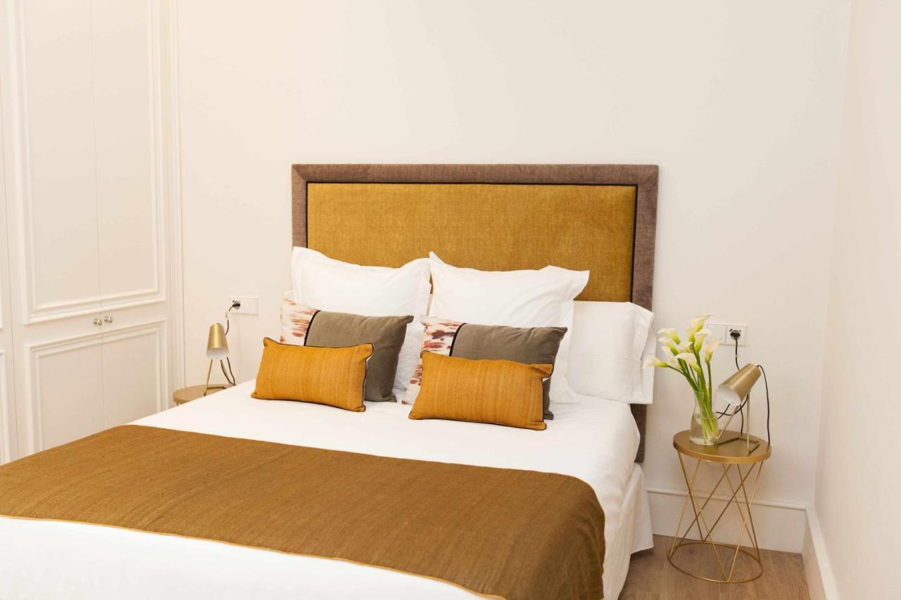 Isg Apartments Cedaceros 12 セビリア エクステリア 写真