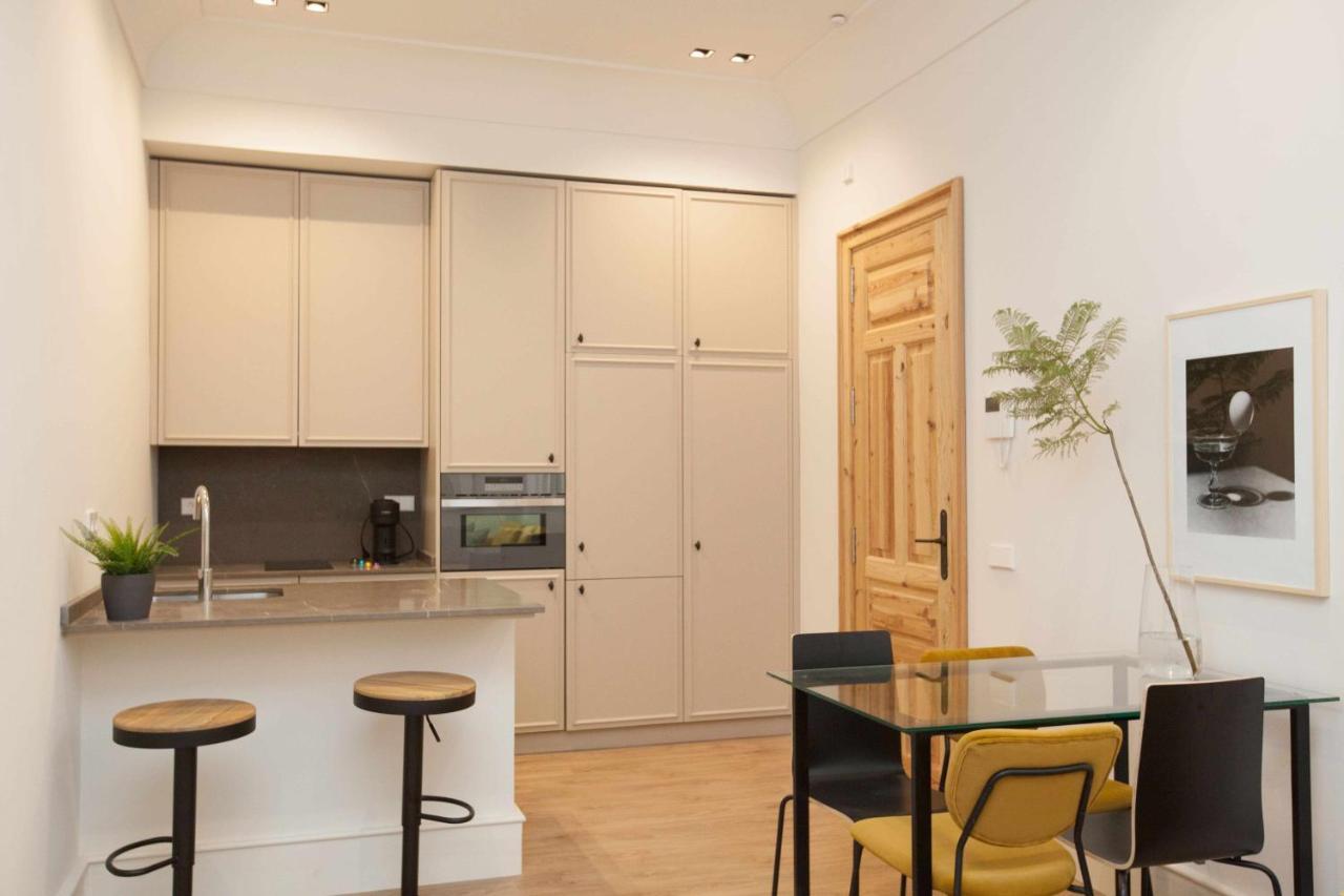 Isg Apartments Cedaceros 12 セビリア エクステリア 写真