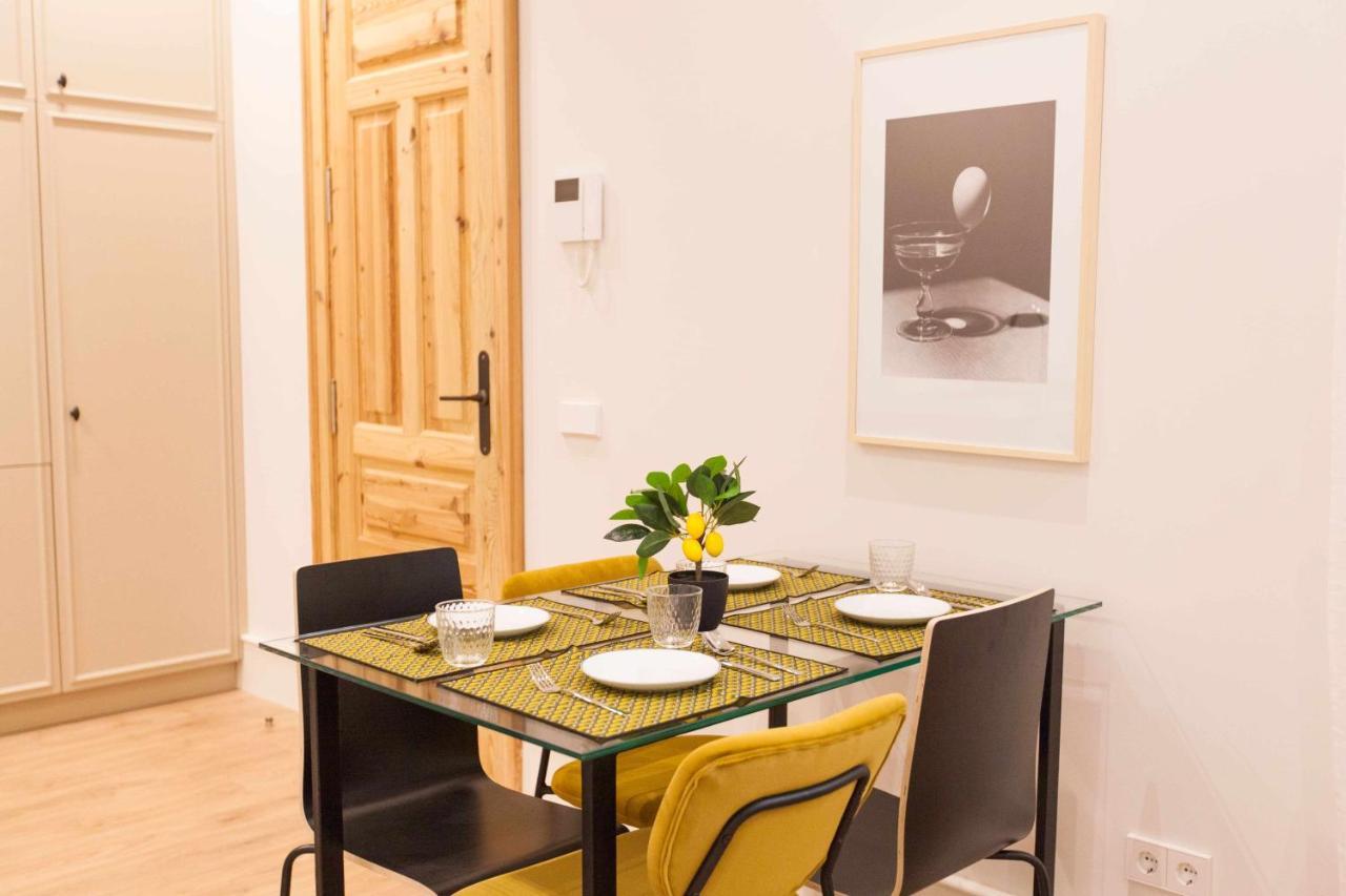 Isg Apartments Cedaceros 12 セビリア エクステリア 写真