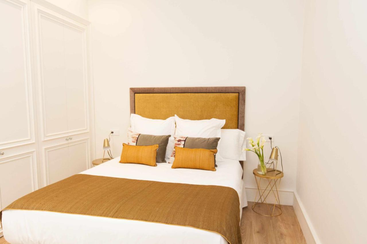 Isg Apartments Cedaceros 12 セビリア エクステリア 写真