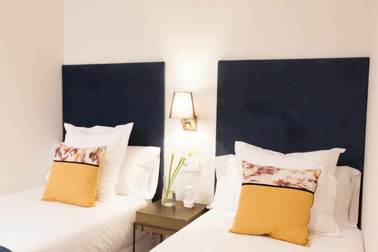 Isg Apartments Cedaceros 12 セビリア エクステリア 写真