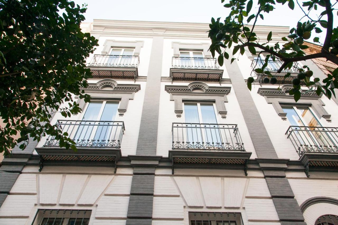 Isg Apartments Cedaceros 12 セビリア エクステリア 写真