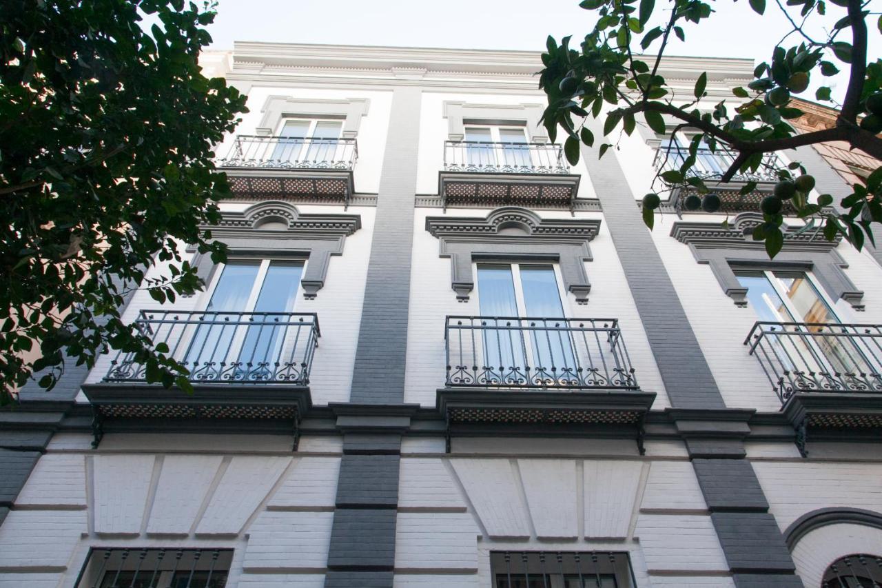 Isg Apartments Cedaceros 12 セビリア エクステリア 写真